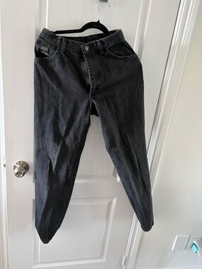 Black High-Waist Mom Jeans wrangler